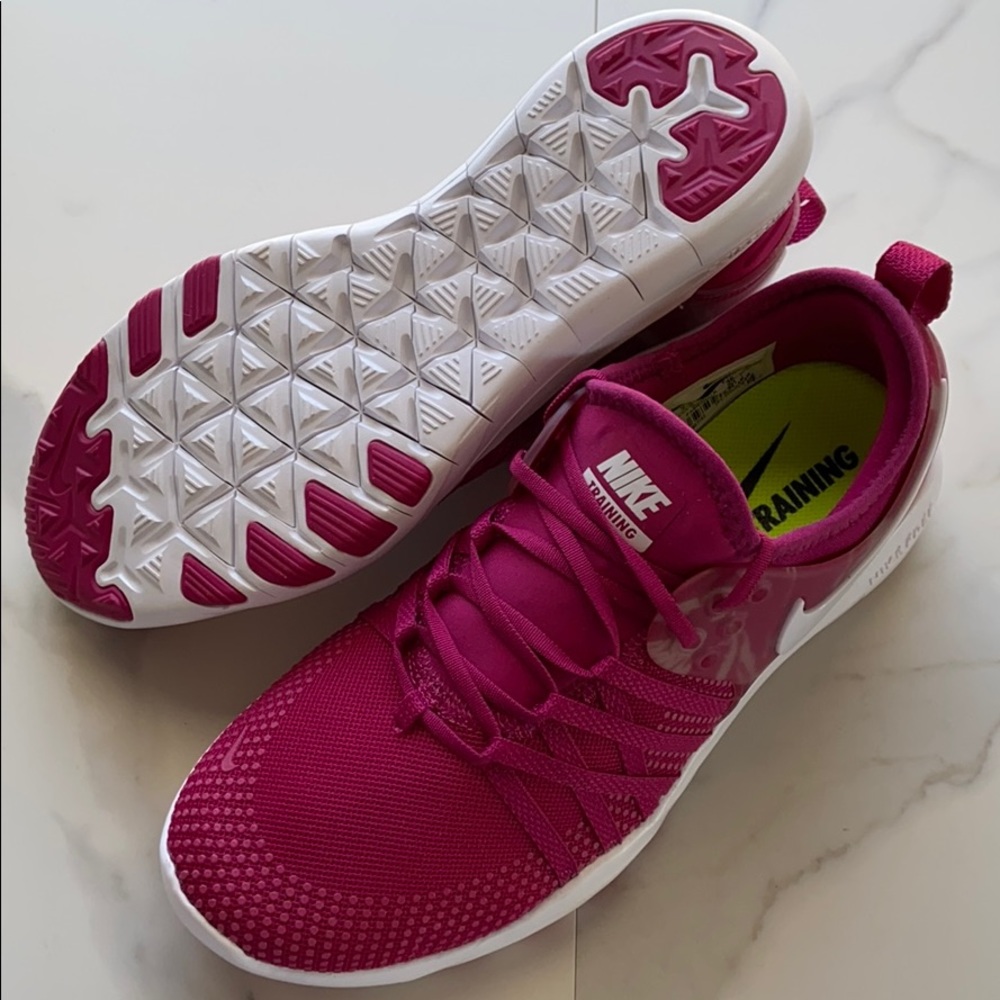 NWT Nike Free TR 7 fuchsia running shoes - Picture 8 of 8